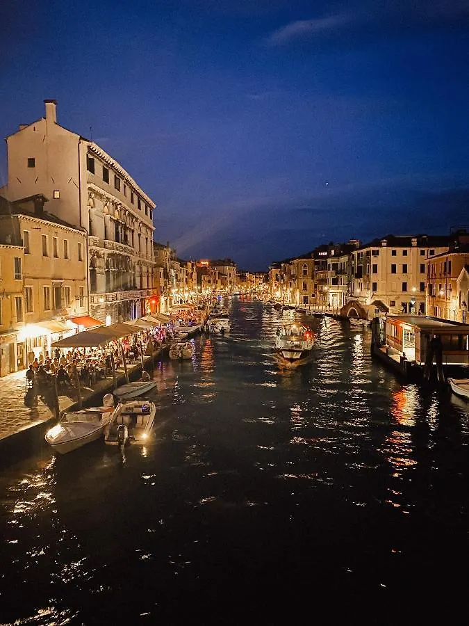 Casa Virginia Direct At The Canal Cannaregio With Own Roof Terrace Venice