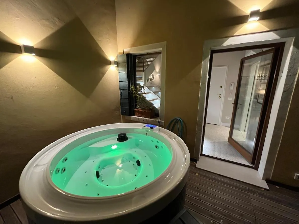 Casa Virginia Direct At The Canal Cannaregio With Own Roof Terrace Venice 0*,