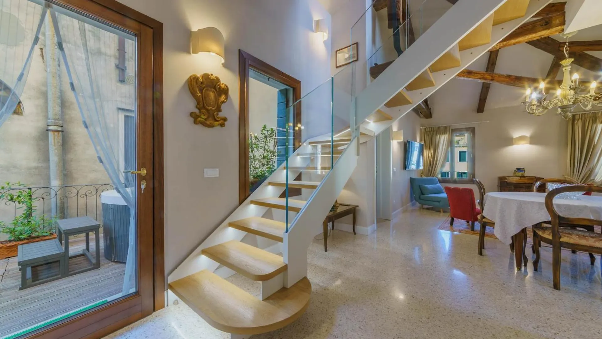 Casa Virginia Direct At The Canal Cannaregio With Own Roof Terrace Venice Apartment
